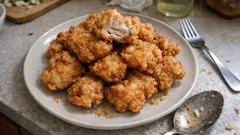 袋で漬けてそのまま揚げるだけ。塩麹×にんにくでカリッとジューシー唐揚げ